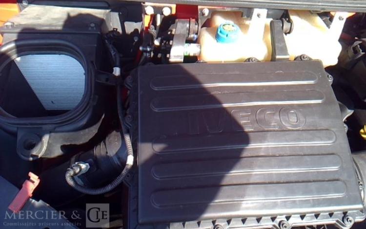 IVECO 35S AVEC NACELLE 20M  DC-572-JW