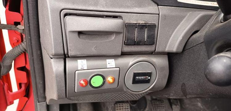 IVECO 35S AVEC NACELLE 16M  – NON ROULANT -TREUIL  DD-705-AF