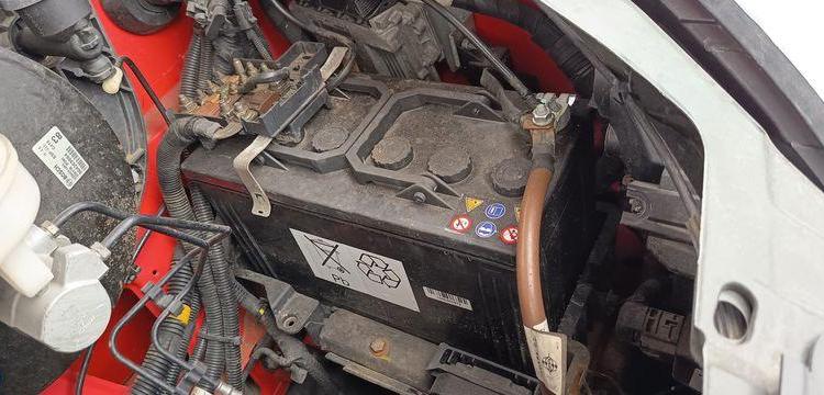IVECO 35S AVEC NACELLE 16M  – NON ROULANT -TREUIL  DD-705-AF