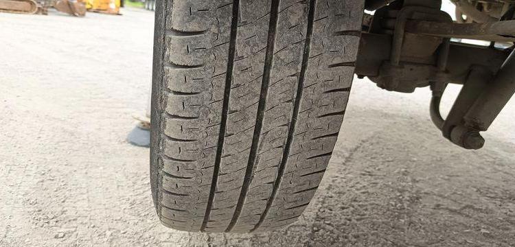 IVECO 35S AVEC NACELLE 16M  – NON ROULANT -TREUIL  DD-705-AF