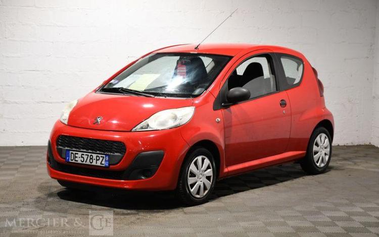 PEUGEOT 107 1,0 70 URBAN ROUGE DE-578-PZ