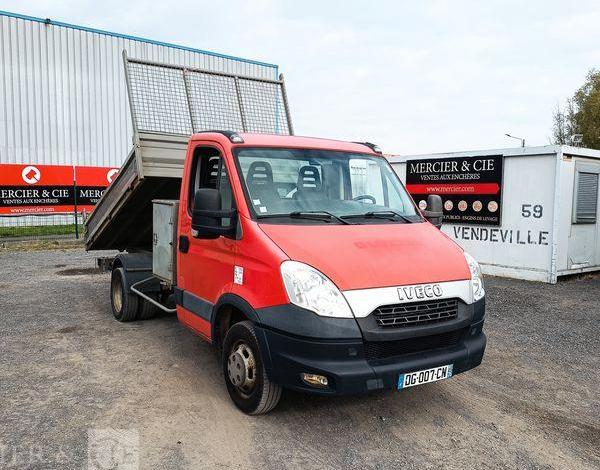 IVECO 35C13 BENNE SIMPLE CABINE COFFRE  DG-007-CN