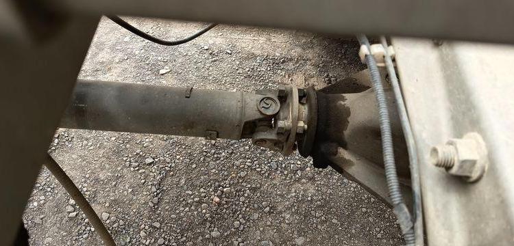 IVECO 35C13 BENNE SIMPLE CABINE COFFRE  DG-007-CN