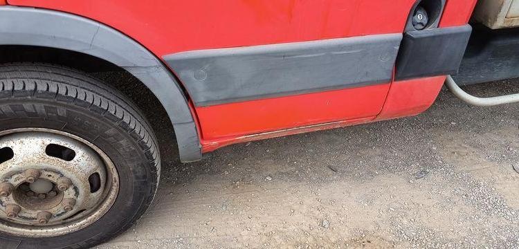 IVECO 35C13 BENNE SIMPLE CABINE COFFRE  DG-007-CN