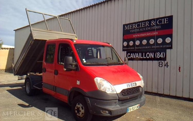 IVECO 35C13 BENNE DOUBLE CABINE ROUGE DG-522-CM
