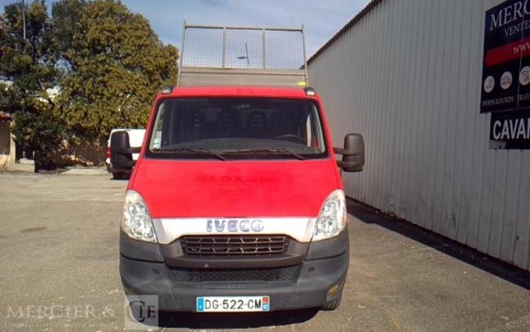 IVECO 35C13 BENNE DOUBLE CABINE ROUGE DG-522-CM