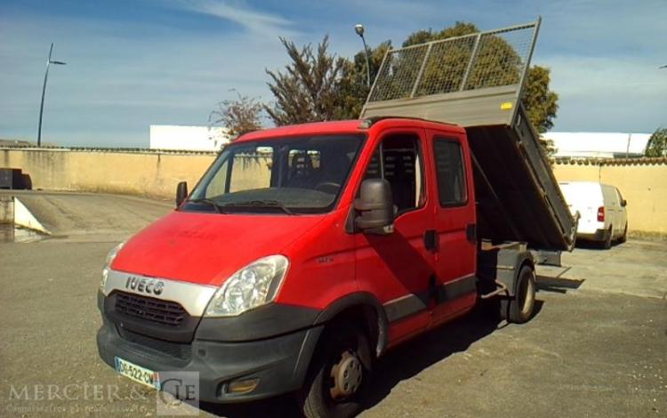 IVECO 35C13 BENNE DOUBLE CABINE ROUGE DG-522-CM
