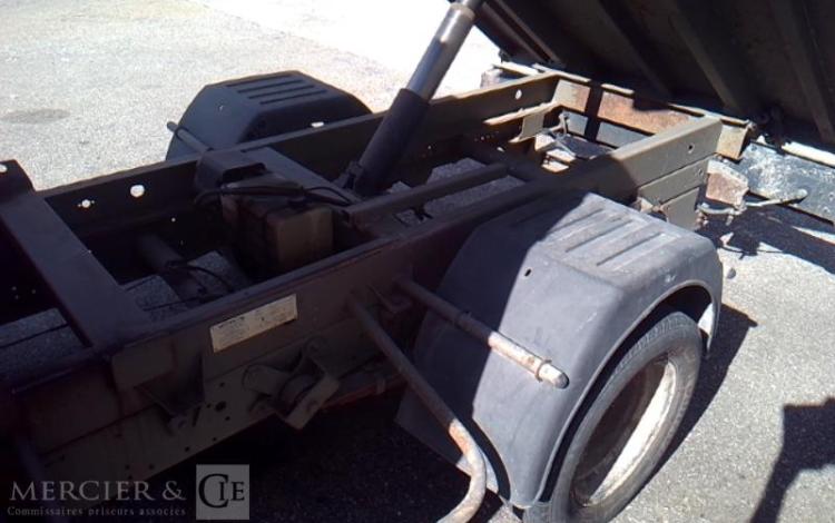 IVECO 35C13 BENNE DOUBLE CABINE ROUGE DG-522-CM