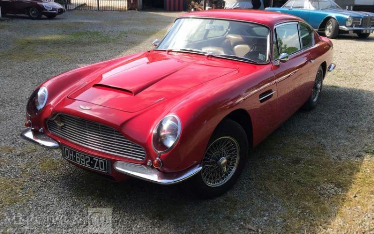 ASTON MARTIN DB6  DH-692-ZD