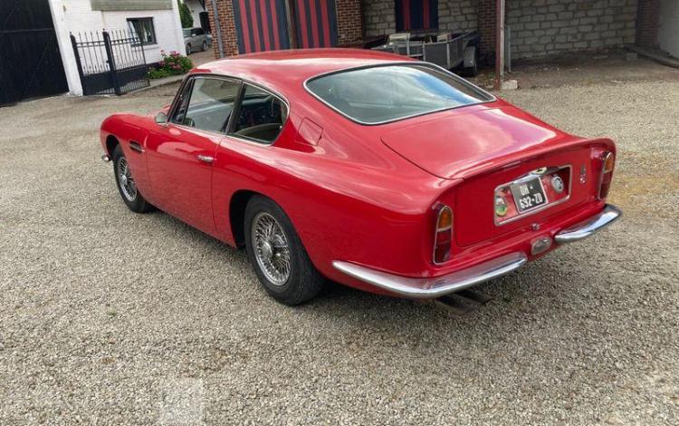 ASTON MARTIN DB6  DH-692-ZD