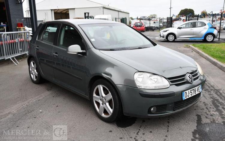 VOLKSWAGEN GOLF V 1.4 FSI 90 CONFORT GRIS DJ-578-VE