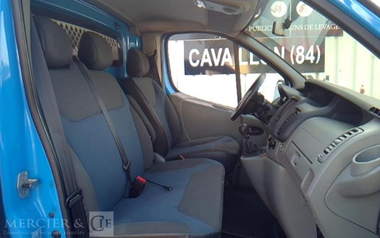 RENAULT TRAFIC II  DL-423-VG