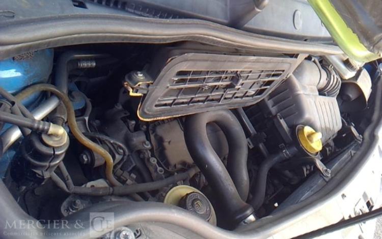 RENAULT TRAFIC II  DL-423-VG