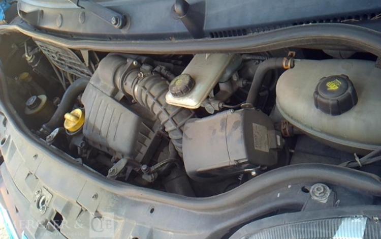 RENAULT TRAFIC II  DL-423-VG