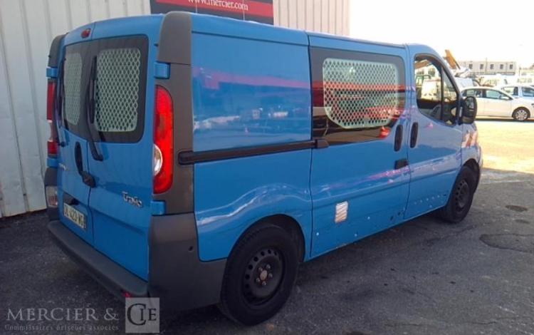 RENAULT TRAFIC II  DL-423-VG