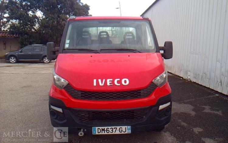 IVECO 35C  BENNE SIMPLE CABINE COFFRE – 35C13.6 – NON ROULANT  DM-637-GJ