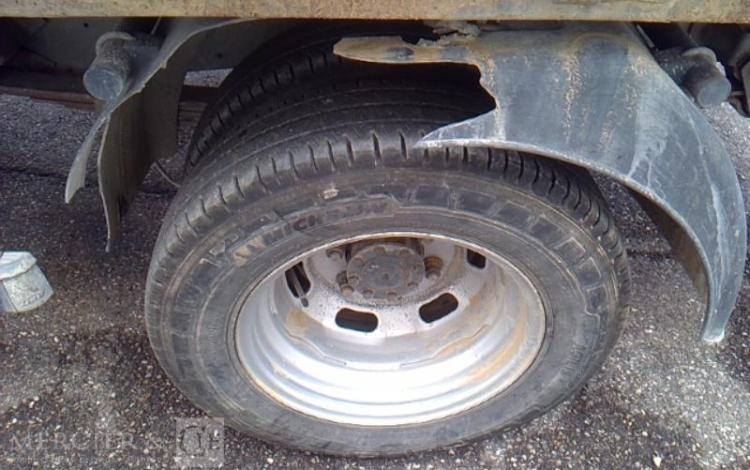 IVECO 35C  BENNE SIMPLE CABINE COFFRE – 35C13.6 – NON ROULANT  DM-637-GJ