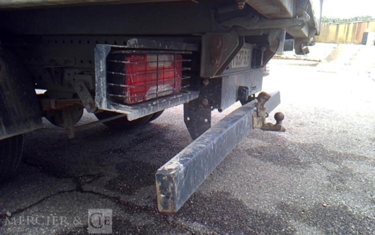 IVECO 35C  BENNE SIMPLE CABINE COFFRE – 35C13.6 – NON ROULANT  DM-637-GJ