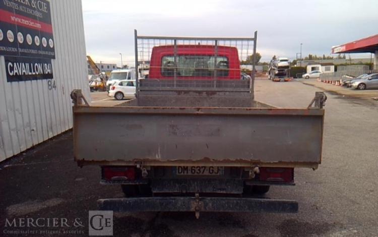 IVECO 35C  BENNE SIMPLE CABINE COFFRE – 35C13.6 – NON ROULANT  DM-637-GJ