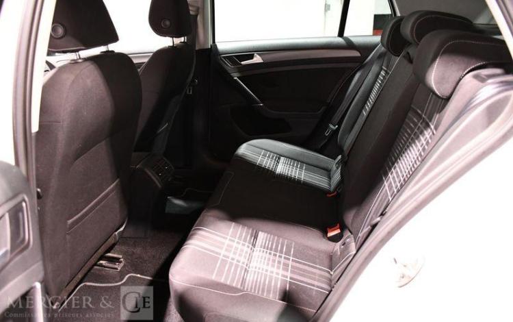 VOLKSWAGEN GOLF VII 1.2 TSI 105CH BLUEMOTION CONFORT LINE BLANC DR-195-AA