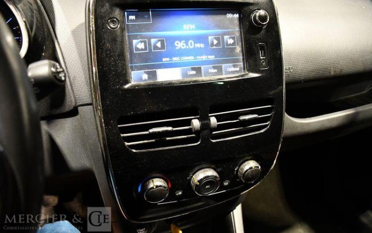 RENAULT CLIO ZEN DCI 90 ECO2 90G ROUGE DR-519-VG