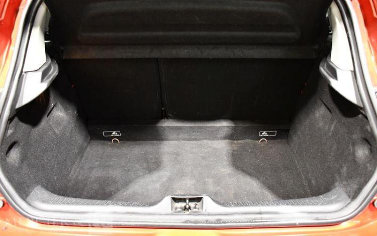 RENAULT CLIO 1,5 DCI 75 BUSINESS ROUGE DR-716-JM
