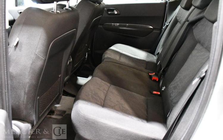 PEUGEOT 3008 1.6 HDI 110 ACTIVE  DS-177-EC