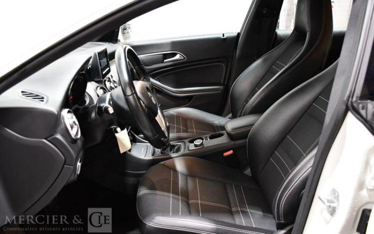 MERCEDES CLA 180 CDI SENSATION BLANC DS-318-AG