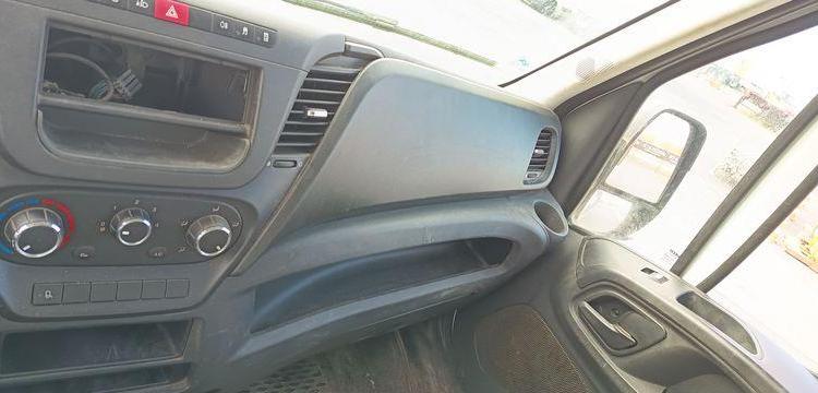 IVECO 35C DOUBLE CABINE BENNE  DV-824-LQ
