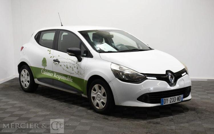 RENAULT CLIO BLANC DY-233-WD