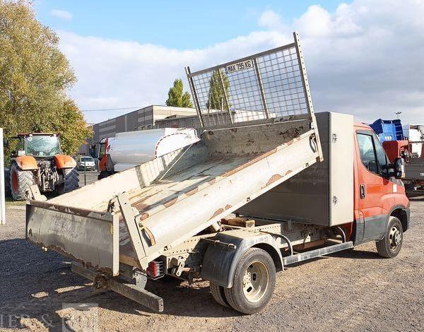 IVECO DAILY 35C – CAMION BENNE SIMPLE CAB COFFRE  DY-566-WL