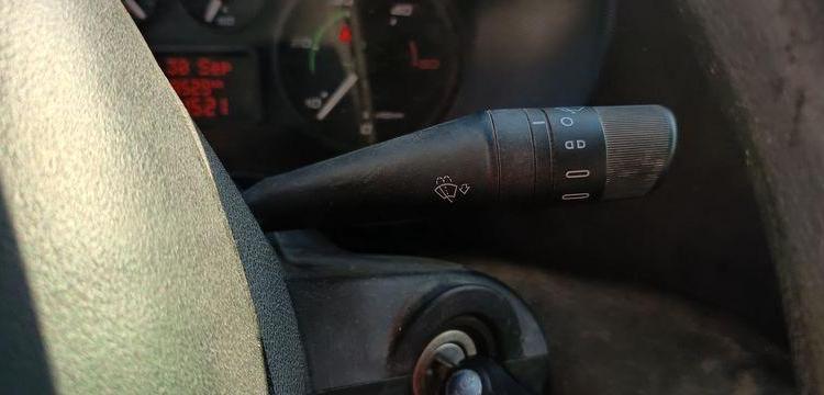 IVECO DAILY 35C – CAMION BENNE SIMPLE CAB COFFRE  DY-566-WL