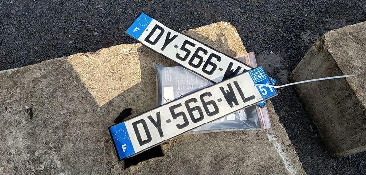 IVECO DAILY 35C – CAMION BENNE SIMPLE CAB COFFRE  DY-566-WL