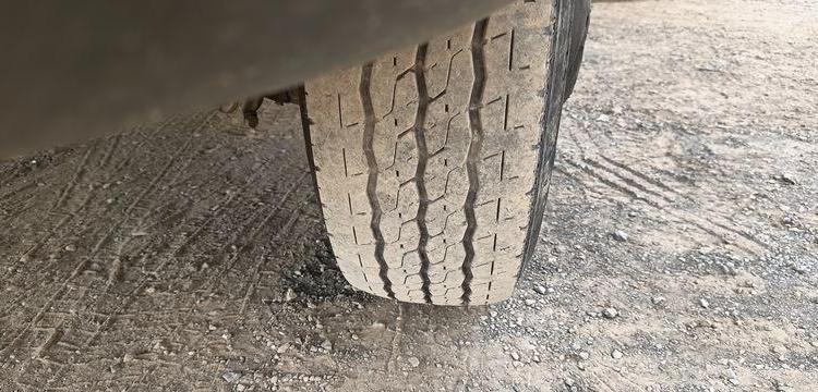 IVECO DAILY 35C – CAMION BENNE SIMPLE CAB COFFRE  DY-566-WL