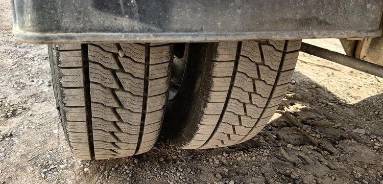 IVECO DAILY 35C – CAMION BENNE SIMPLE CAB COFFRE  DY-566-WL