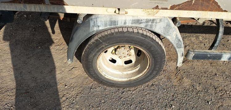 IVECO DAILY 35C – CAMION BENNE SIMPLE CAB COFFRE  DY-566-WL