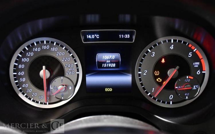 MERCEDES CLASSE A NOIR DZ-313-EM