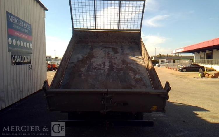 IVECO 35C13  BENNE SIMPLE CAB COFFRE  EB-977-AW