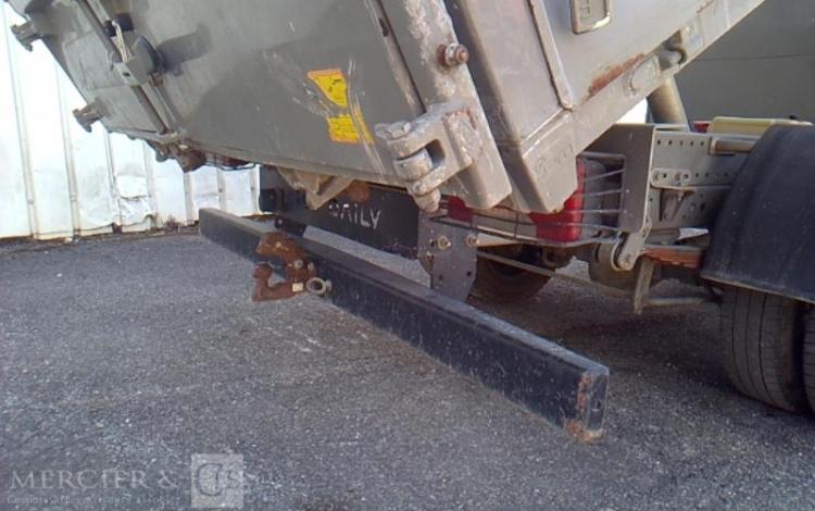 IVECO 35C13  BENNE SIMPLE CAB COFFRE  EB-977-AW