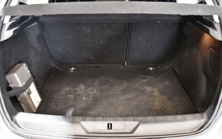 PEUGEOT 308 1,6 BLUEHDI 100 STYLE S&S GRIS EC-931-JY