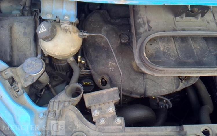 PEUGEOT EXPERT HDI BLEU ED-137-BW