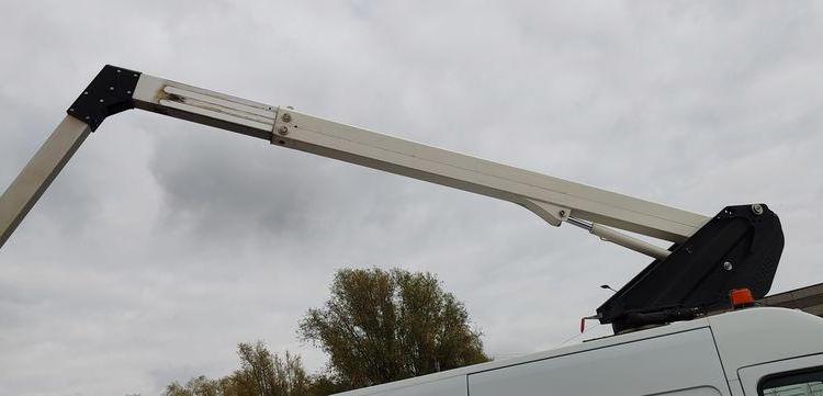 RENAULT MASTER  AVEC NACELLE 12 A  14 M  ED-226-WC