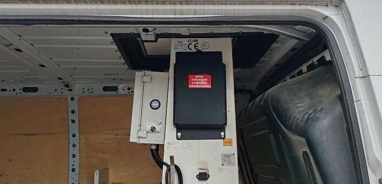RENAULT MASTER  AVEC NACELLE 12 A  14 M  ED-226-WC