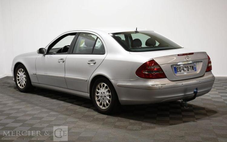 MERCEDES CLASSE E 2,2 220 CDI 150 ELEGANCE BVA GRIS EG-470-TW