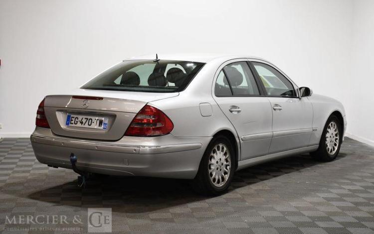 MERCEDES CLASSE E 2,2 220 CDI 150 ELEGANCE BVA GRIS EG-470-TW