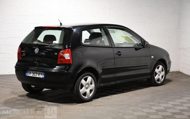 VOLKSWAGEN POLO 1.2 65CH MATCH NOIR EH-369-KY