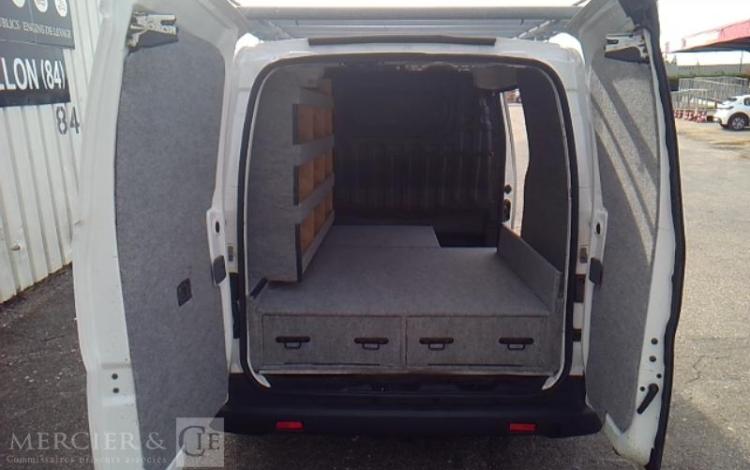 NISSAN NV200 BLANC EJ-972-MQ