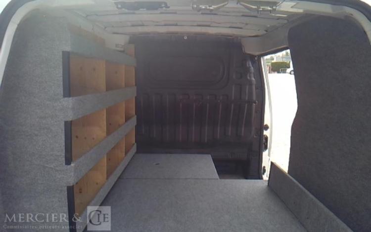 NISSAN NV200 BLANC EJ-972-MQ