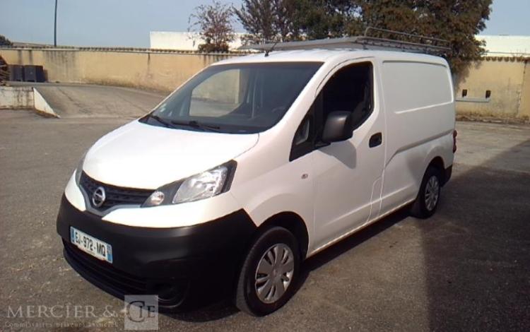 NISSAN NV200 BLANC EJ-972-MQ