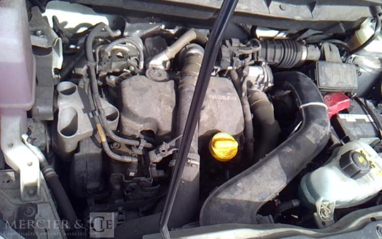 NISSAN NV200 BLANC EJ-972-MQ